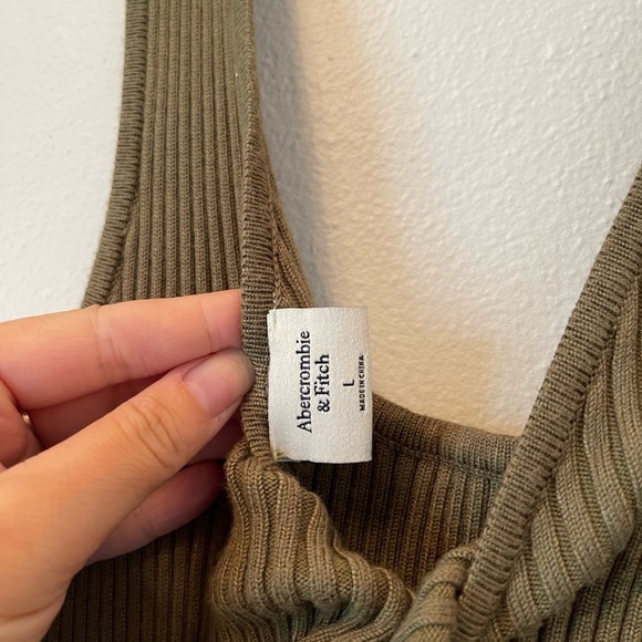 Abercrombie and Fitch olive green ribbed scoop neck midi dress - Picture 8 of 9